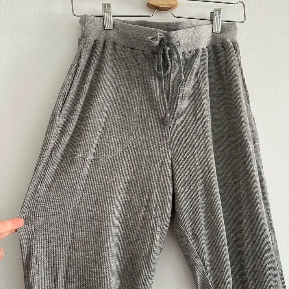 Skin For Neiman Marcus Waffle Gray Joggers Pants Sz 2 - Picture 2 of 6